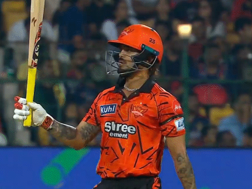 लखनऊ के खिलाफ भी ईशान किशन का नहीं चला बल्ला:1 रन बनाकर आउट, 3 मैच में बनाए 95 रन; पिछले मैच में kkr को हराया