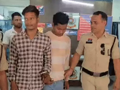 raigarh gangrape: सामान लेने जा रही महिला से गैंगरेप, विरोध करने पर पति को लात घूसों से पीटा, 4 आरोपी गिरफ्तार