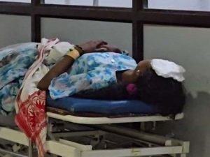 raigarh accident: बारात से लौट रही कार पेड़ से टकराई; 8 घायल, 3 की हालत गंभीर