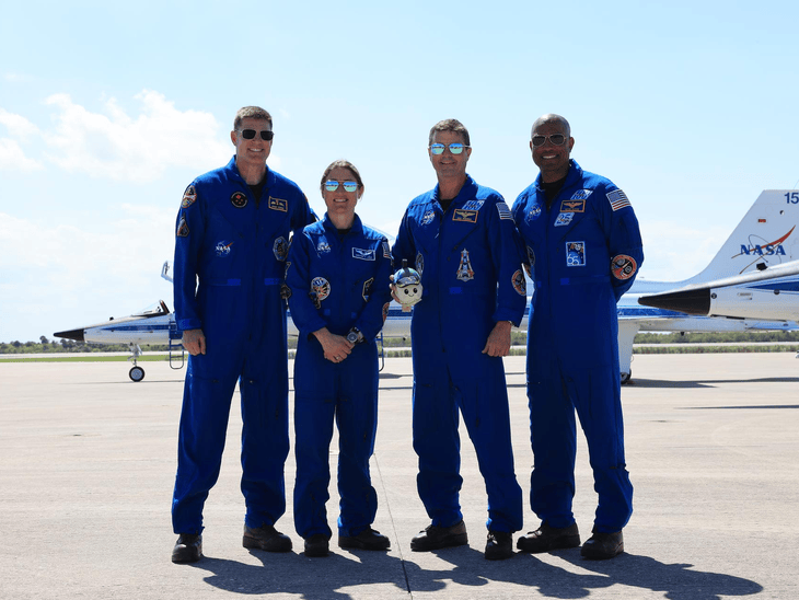 1972 के बाद पहली बार चांद की ओर जाएंगे इंसान:10 दिन में चांद का चक्कर काटकर लौटेंगे, आज लॉन्च होगा आर्टेमिस ii मिशन