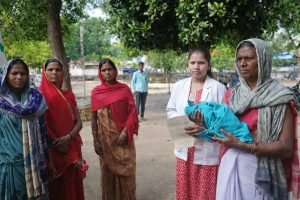 cg news: सुनसान घर में मिली नवजात बच्ची, जन्म के बाद छोड़कर फरार हुई मां