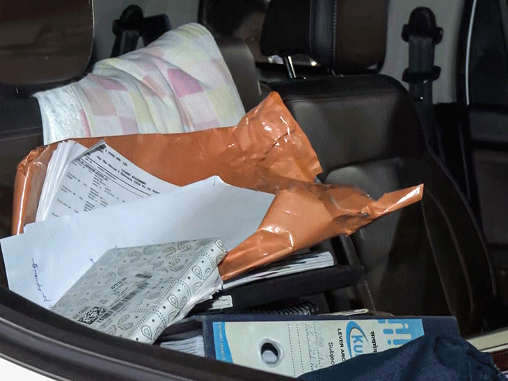 i pac के दिल्ली बेंगलुरु, हैदराबाद के ठिकानों पर ed की रेड:कोयला घोटाले से जुड़ा मामला, कंपनी ममता की पार्टी tmc का चुनाव मैनेजमेंट देख रही