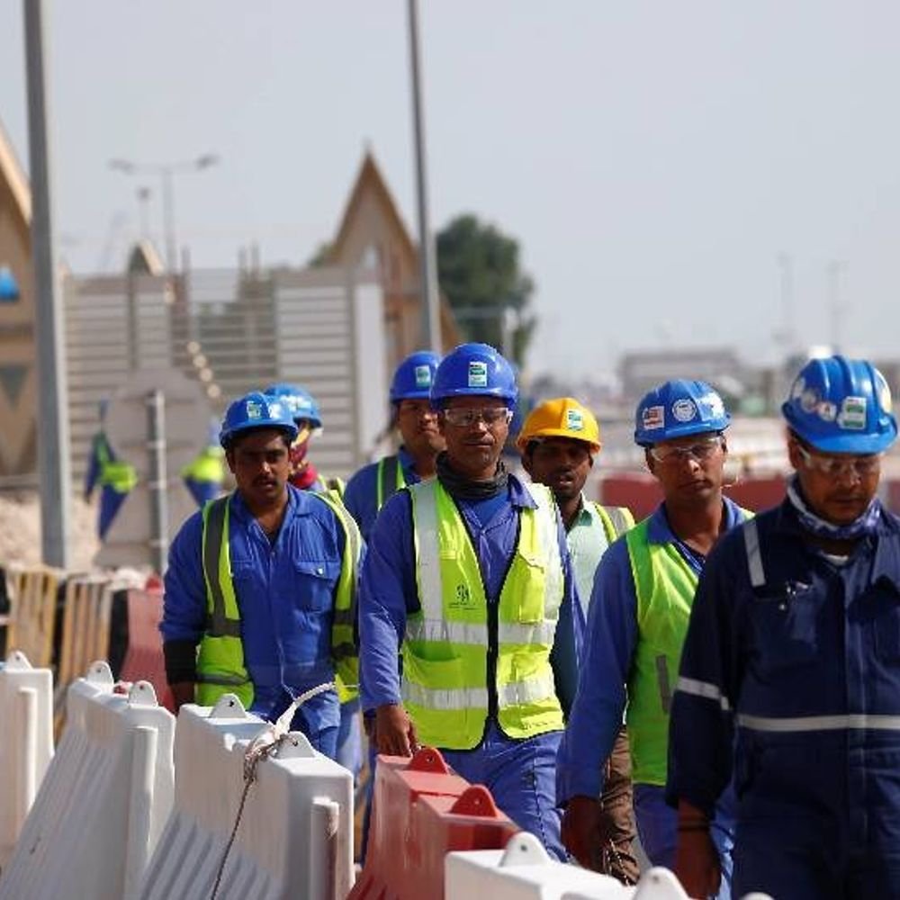 जान जोखिम में पर 45,000 की तनख्वाह छोड़ना मुश्किल:खाड़ी से रेमिटेंस बंद हुआ तो डूब जाएगी 2.4 करोड़ परिवारों की इकोनॉमी