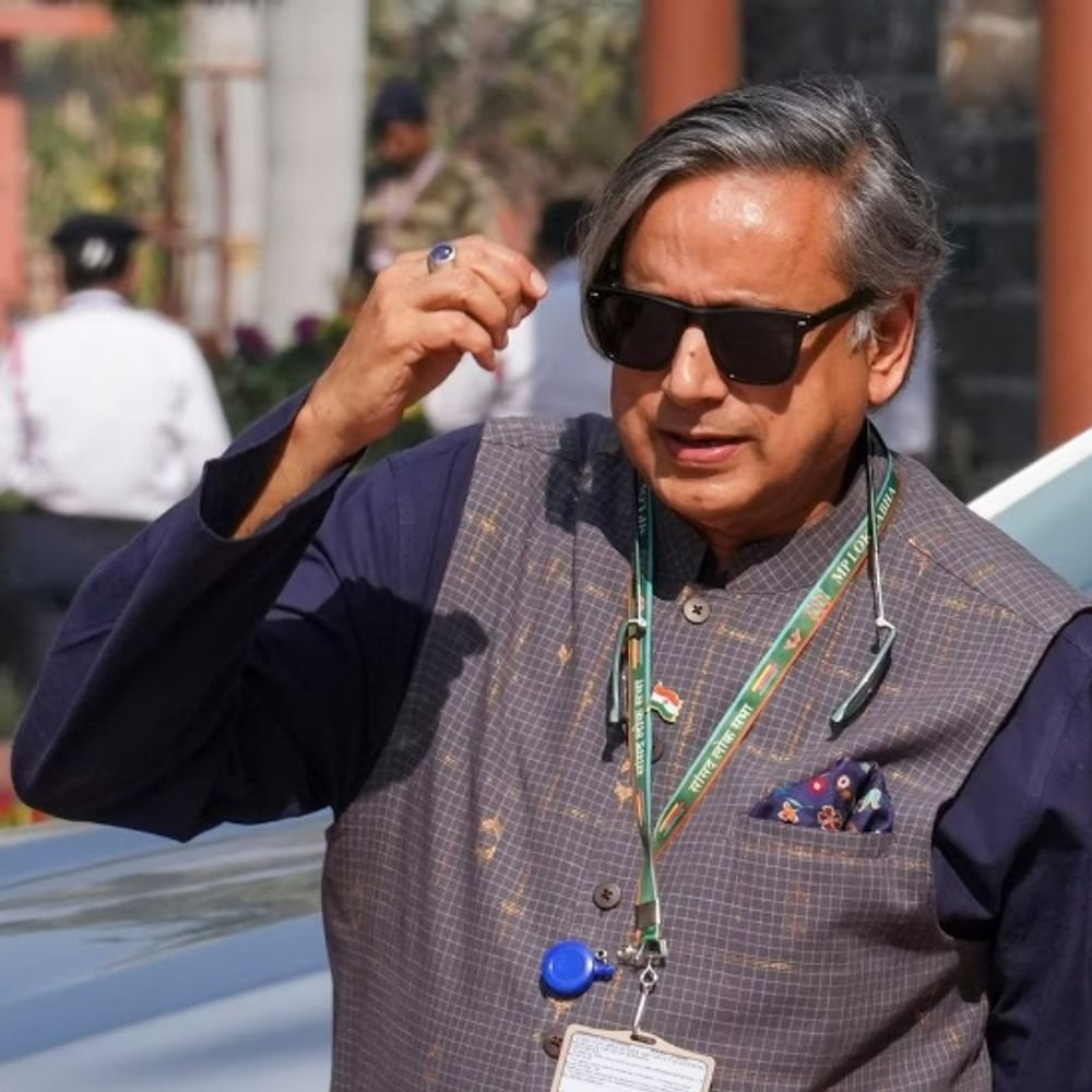 थरूर बोले महिला आरक्षण कानून को राजनीतिक हथियार न बनाएं:बिल के साथ परिसीमन प्रक्रिया में जल्दबाजी करने से राज्यों का लोकतांत्रिक संतुलन बिगडे़गा