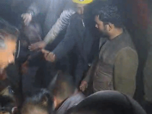 हिमाचल में टूरिस्ट वाहन खाई में गिरा, 4 की मौत:17 को रेस्क्यू किया गया, 4 गंभीर; कुल्लू में हादसा, कई पर्यटक राजस्थान दिल्ली के थे